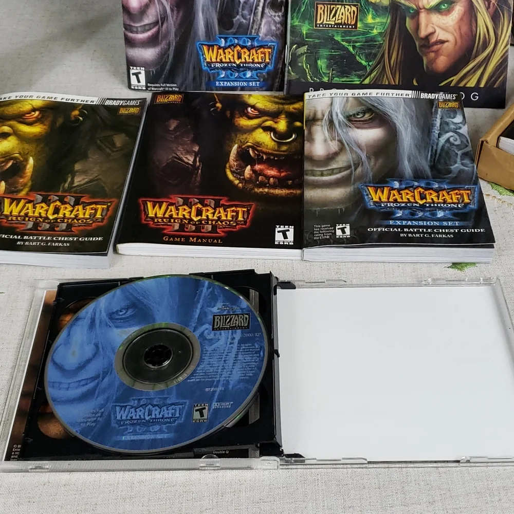 PC Warcraft III Battle Chest Reign of Chaos & Frozen Throne & Strategy Guide